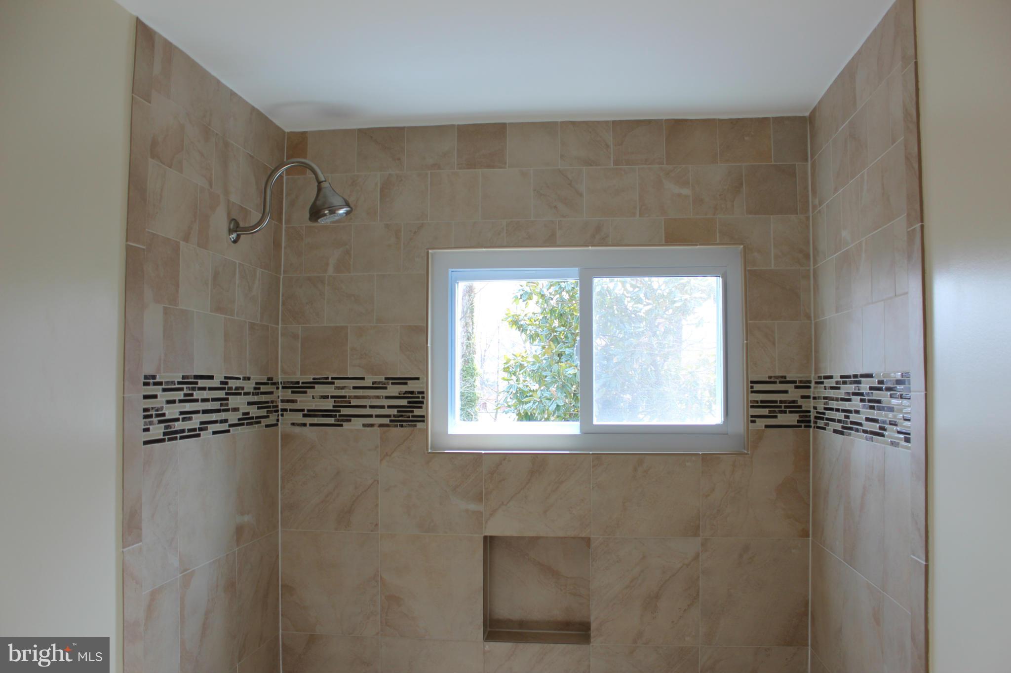 7108 Reservoir Road Springfield, VA 22150 - Photo 14 of 30 Bath