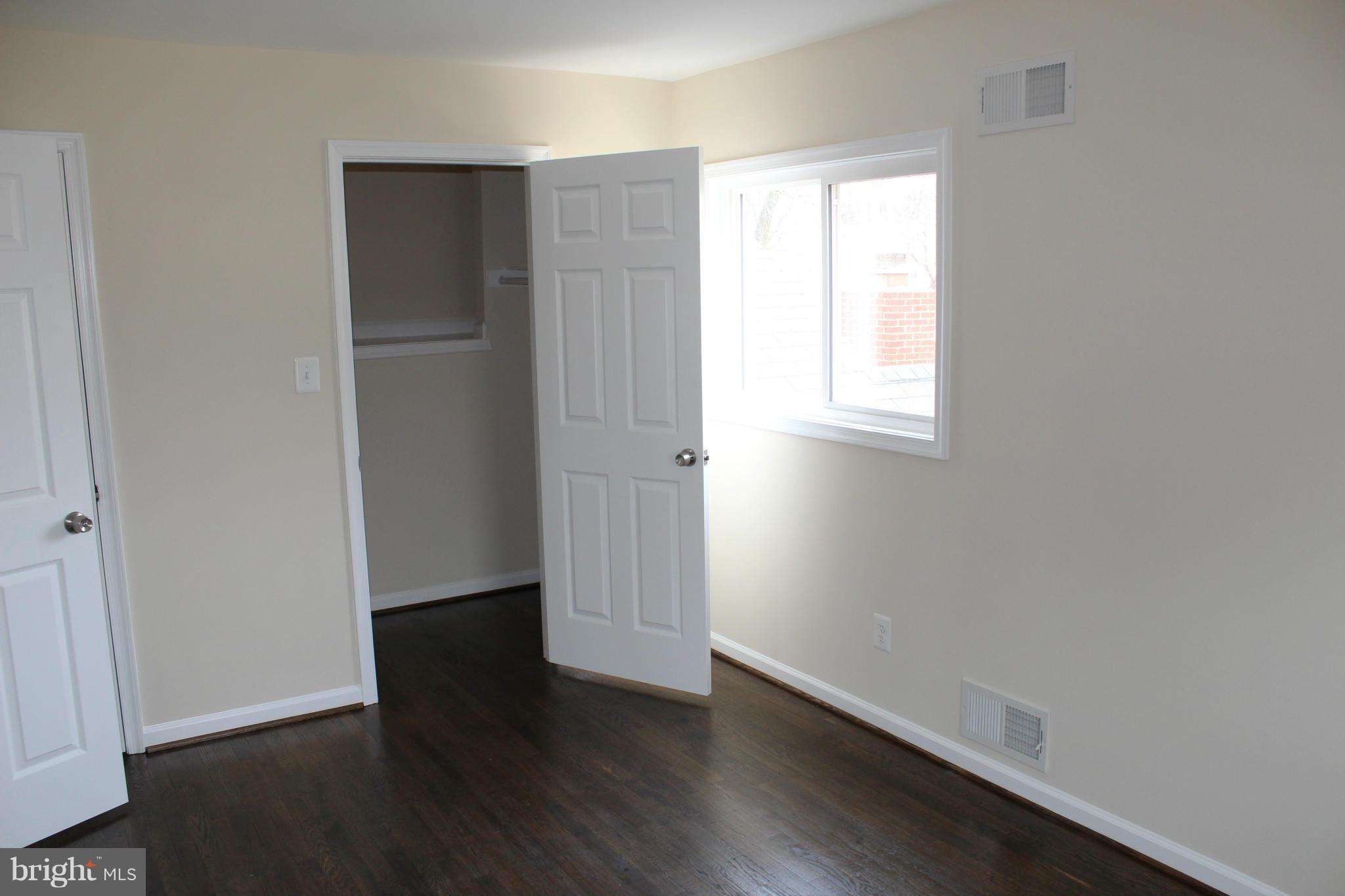 7108 Reservoir Road Springfield, VA 22150 - Photo 19 of 30 Bedroom (Master)