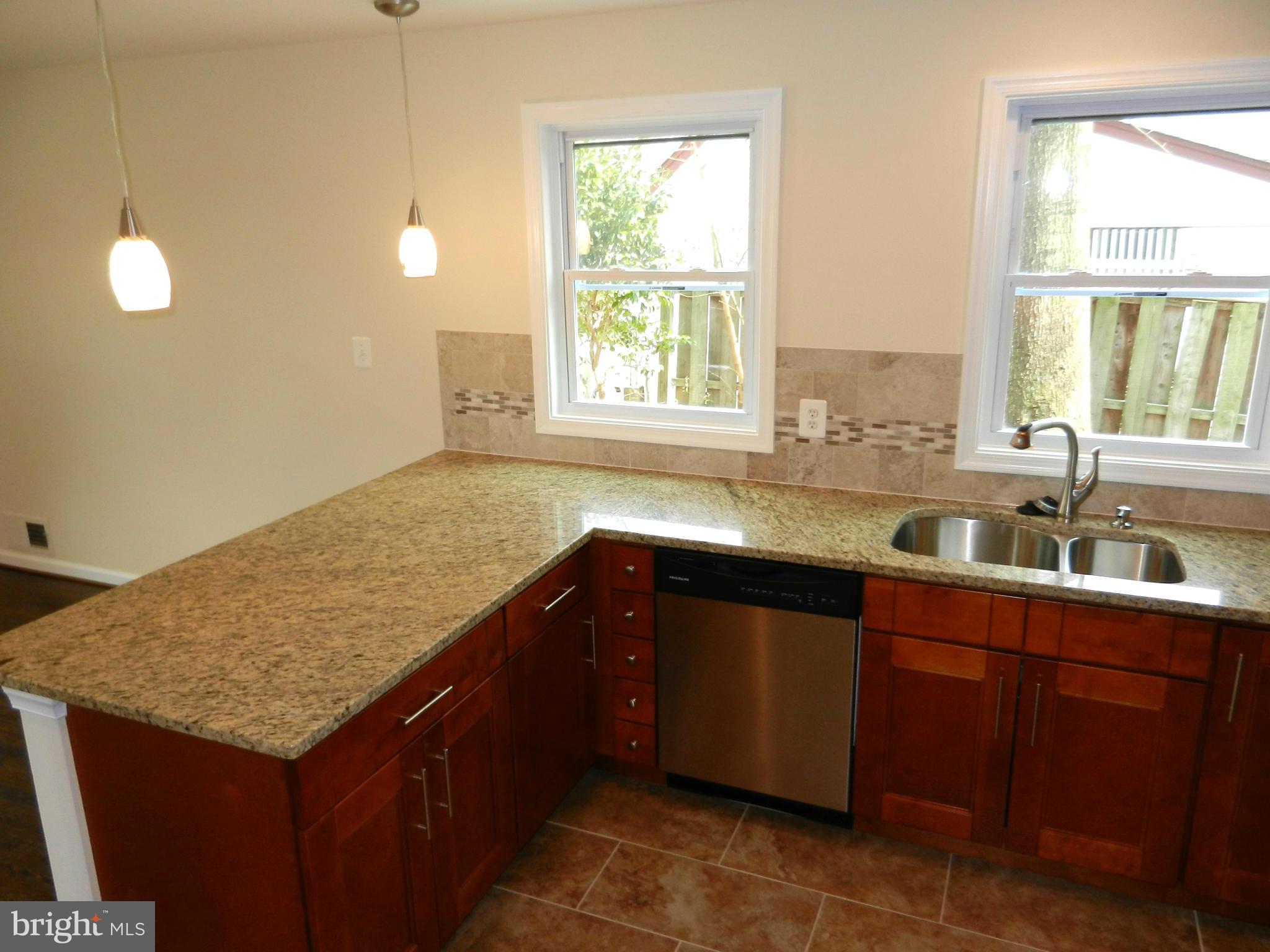 7108 Reservoir Road Springfield, VA 22150 - Photo 6 of 30 Kitchen