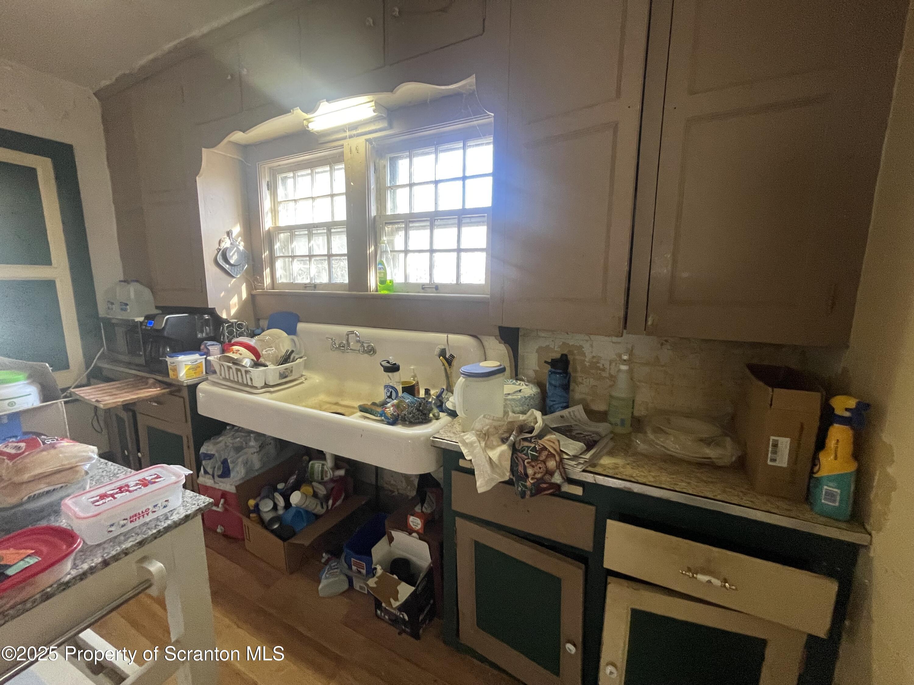 1118 Ridge Avenue Dunmore, PA 18510 - Photo 22 of 48 Kitchen