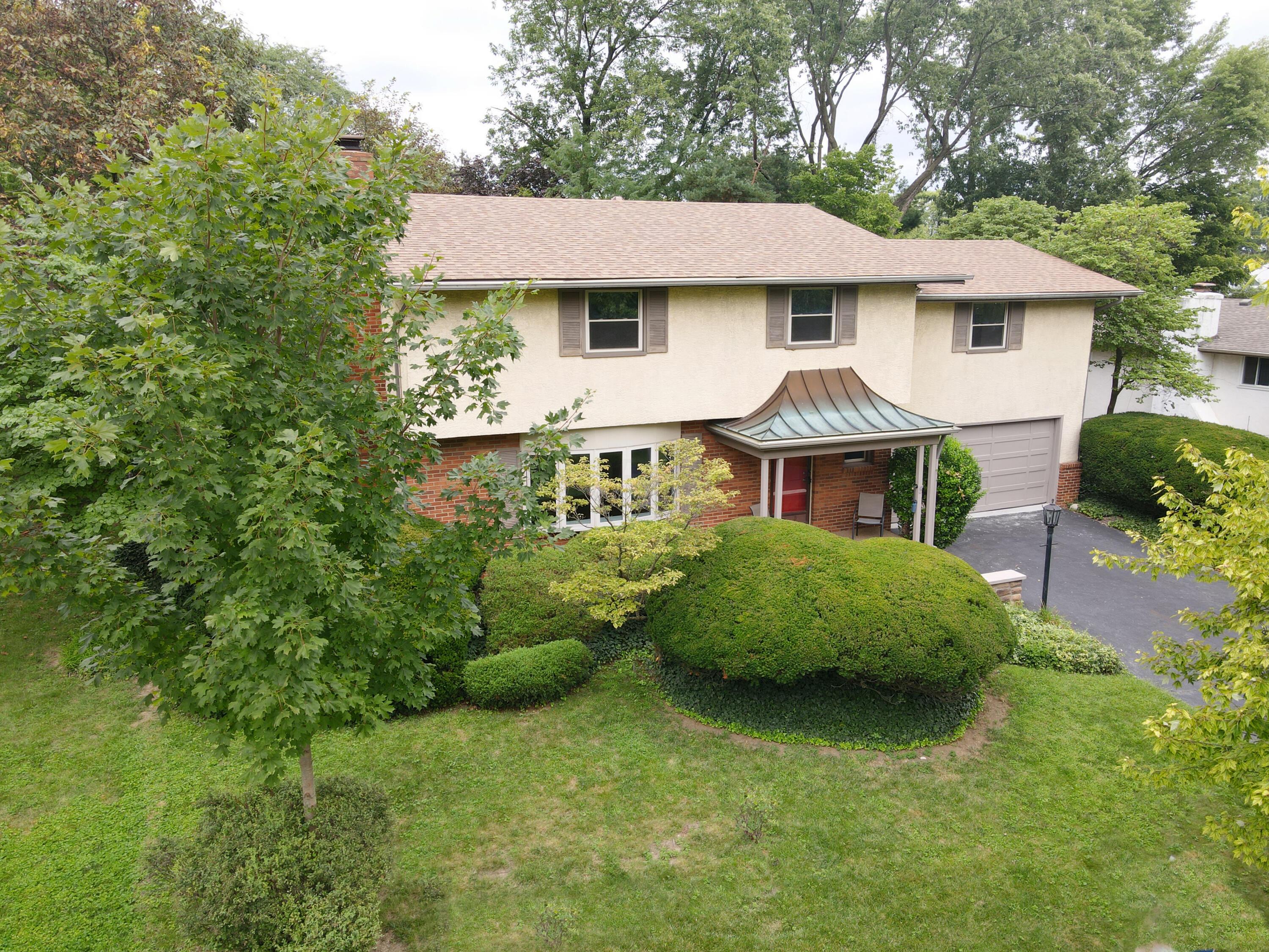 3668 Ridgewood Drive Hilliard, OH 43026 - Photo 3 of 44 Aerial Front 2