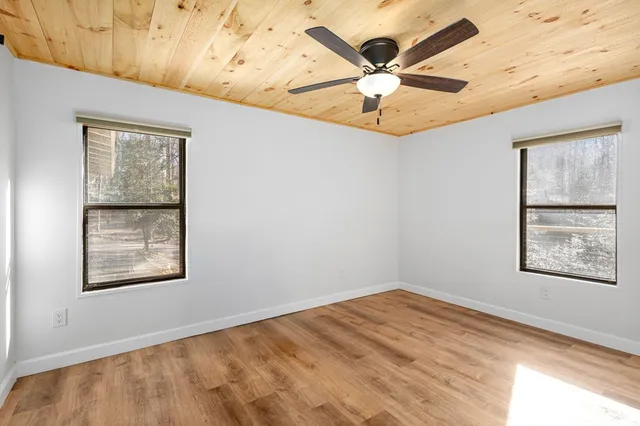 a bathroom with a toilet