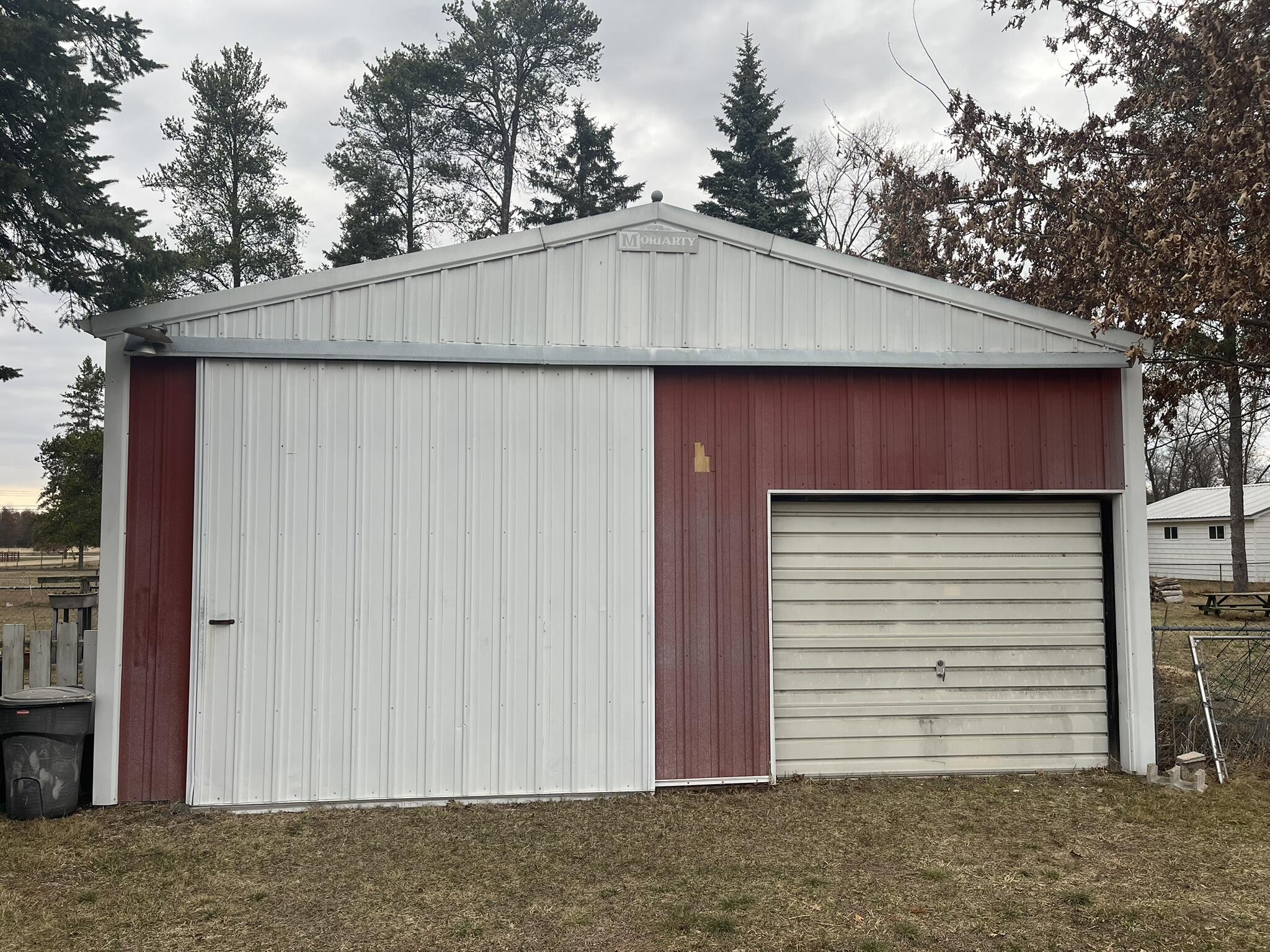 3942 Woods Road Harrison, MI 48625 - Photo 22 of 25 Polebarn
