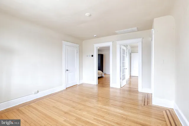 $3,500 | 401 East Lake Avenue, Baltimore, MD 21212