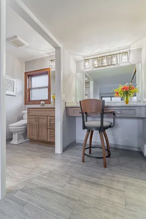$600,000 | 544 Northampton Circle, Elk Grove Village, IL 60007