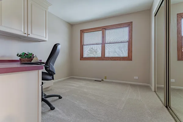 $600,000 | 544 Northampton Circle, Elk Grove Village, IL 60007