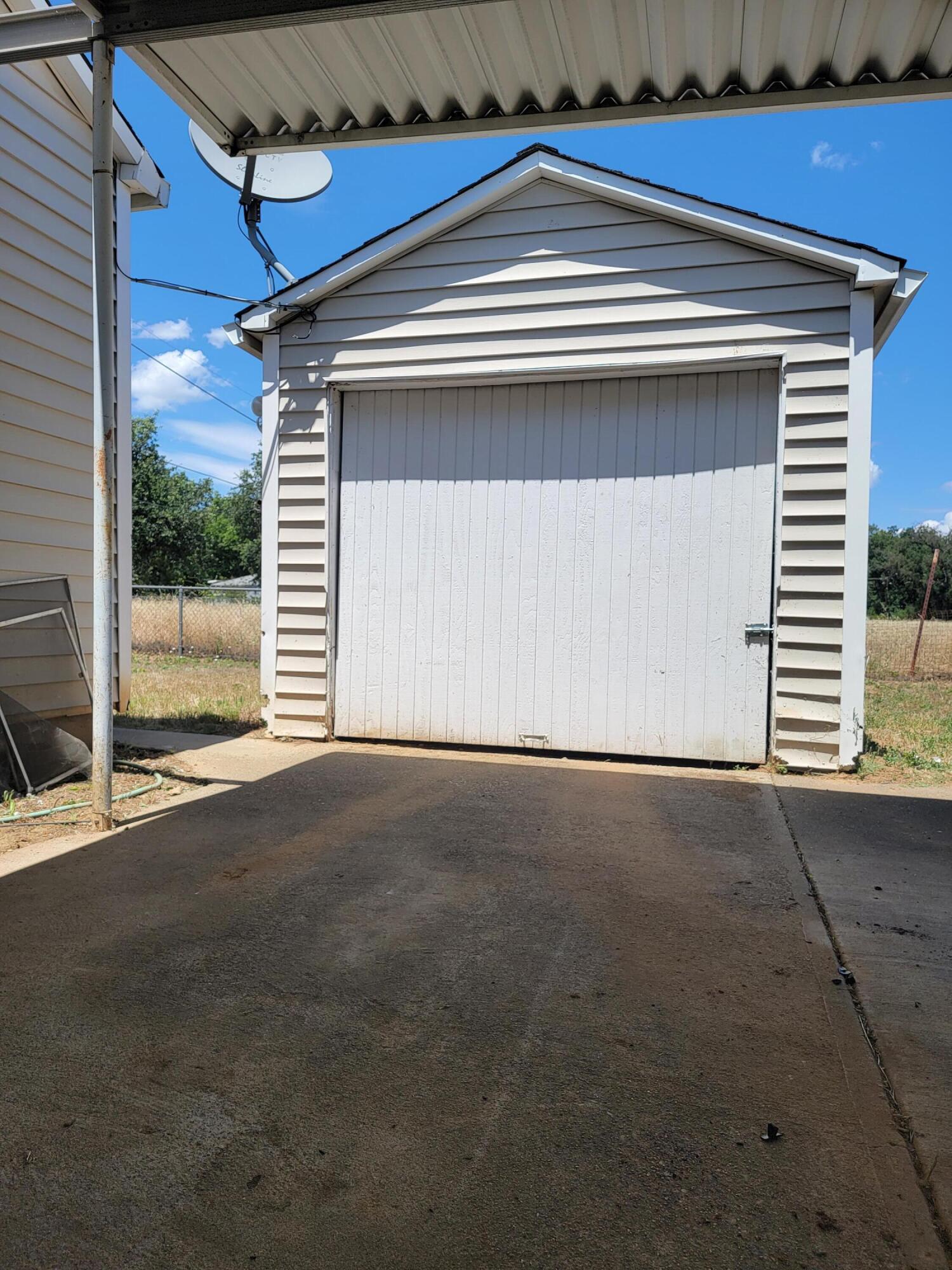 3940 Riverside Avenue Anderson, CA 96007 - Photo 14 of 15 1 car garage
