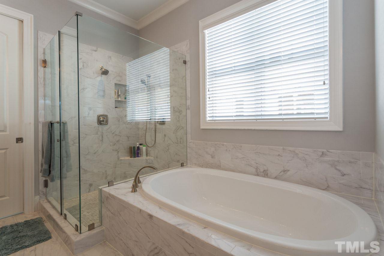 2012 Litchfield Downs Lane Raleigh, NC 27612 - Photo 18 of 25