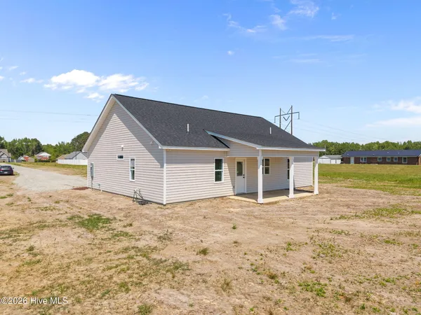 $280,000 | 2558 Autumn Ridge Lane, Greenville, NC 27834