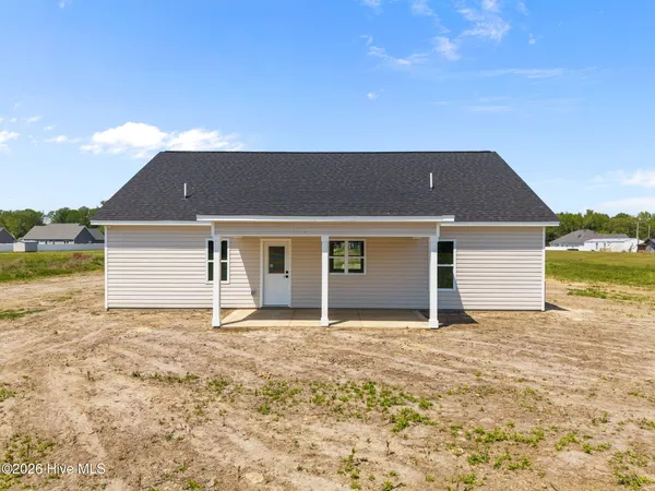 $280,000 | 2558 Autumn Ridge Lane, Greenville, NC 27834