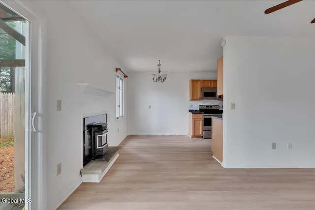 $285,000 | 20 Heartwood Court, Clifton Park, NY 12065