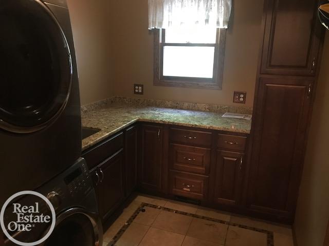 218 Wadhams Road St. Clair, MI 48079 - Photo 15 of 22 31328918-15.JPG