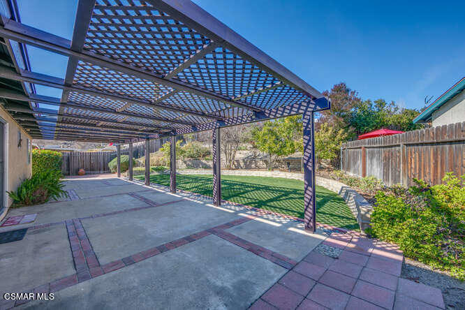 14443 East Rutger Circle Moorpark, CA 93021 - Photo 5 of 20 14443 E Rutger Cir Moorpark CA-small-023