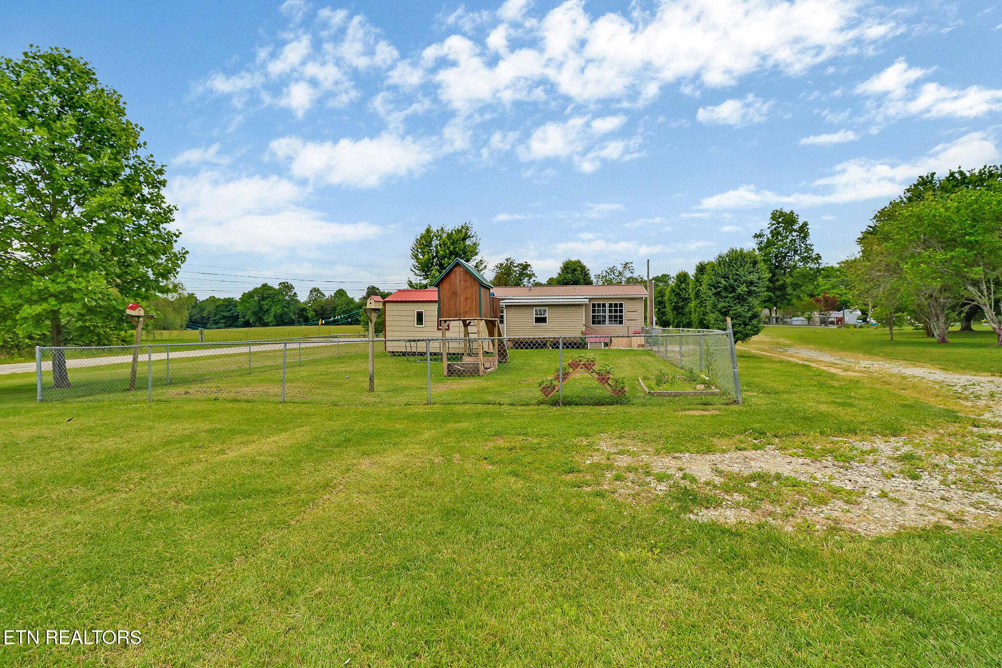 1932 Pomona Road Crossville, TN 38571 - Photo 24 of 27 if1a8522-if1a8526
