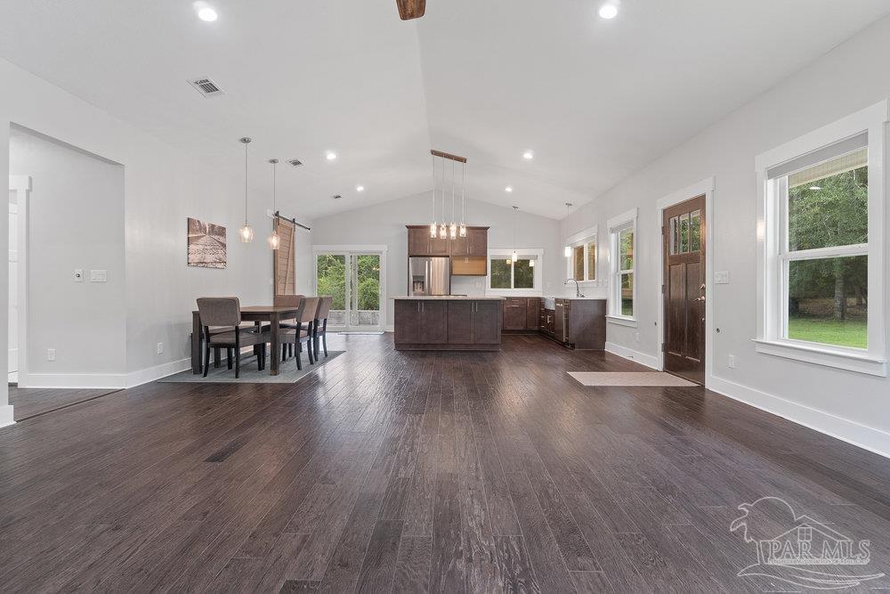 929 Upland Road Cantonment, FL 32533 - Photo 12 of 38 Gallery Image 12