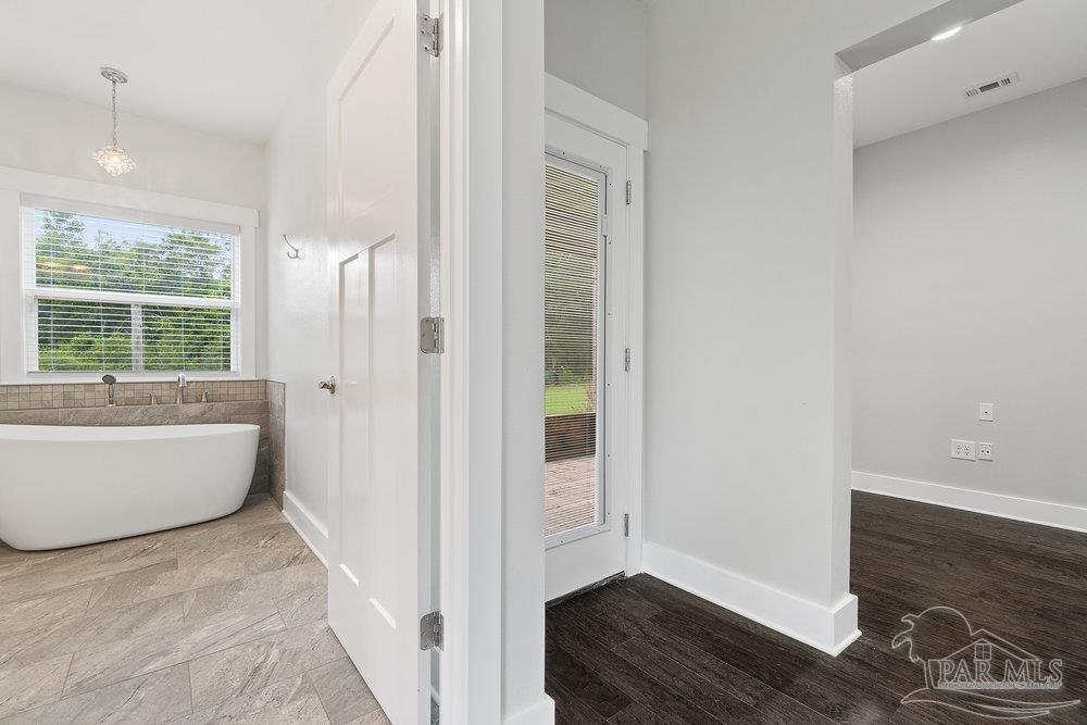 929 Upland Road Cantonment, FL 32533 - Photo 24 of 38 Gallery Image 24