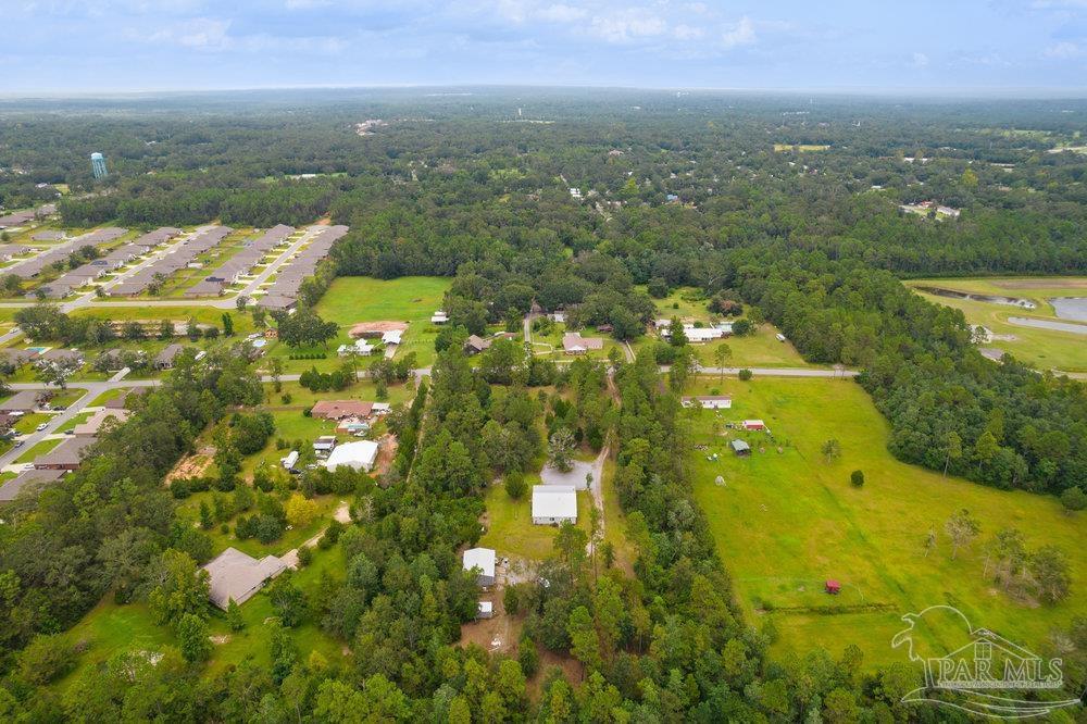 929 Upland Road Cantonment, FL 32533 - Photo 32 of 38 Gallery Image 32