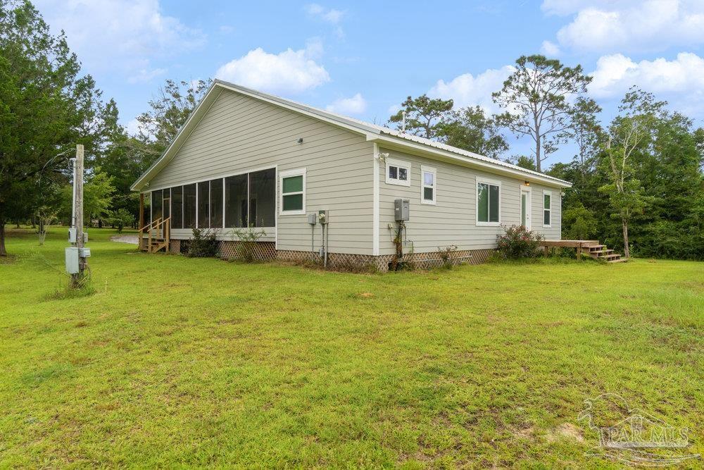 929 Upland Road Cantonment, FL 32533 - Photo 5 of 38 Gallery Image 5