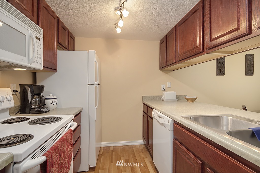 13013 East Gibson Road, Unit M124 Everett, WA 98204 - Photo 2 of 12 Gallery Image 2
