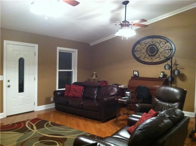 6394 North Pinson Road Portland, TN 37148 - Photo 3 of 20