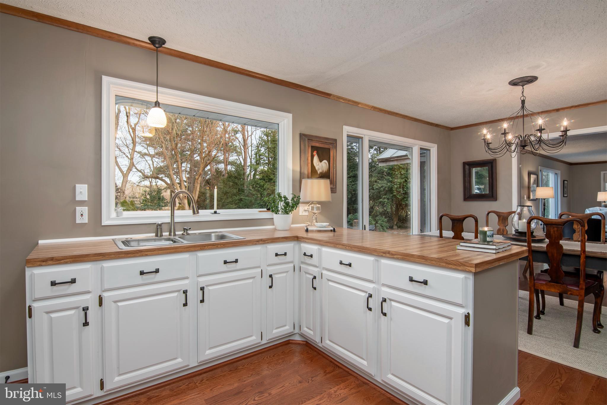 5529 Whitehall Road Cambridge, MD 21613 - Photo 29 of 41 a kitchen that has a lot of counter space