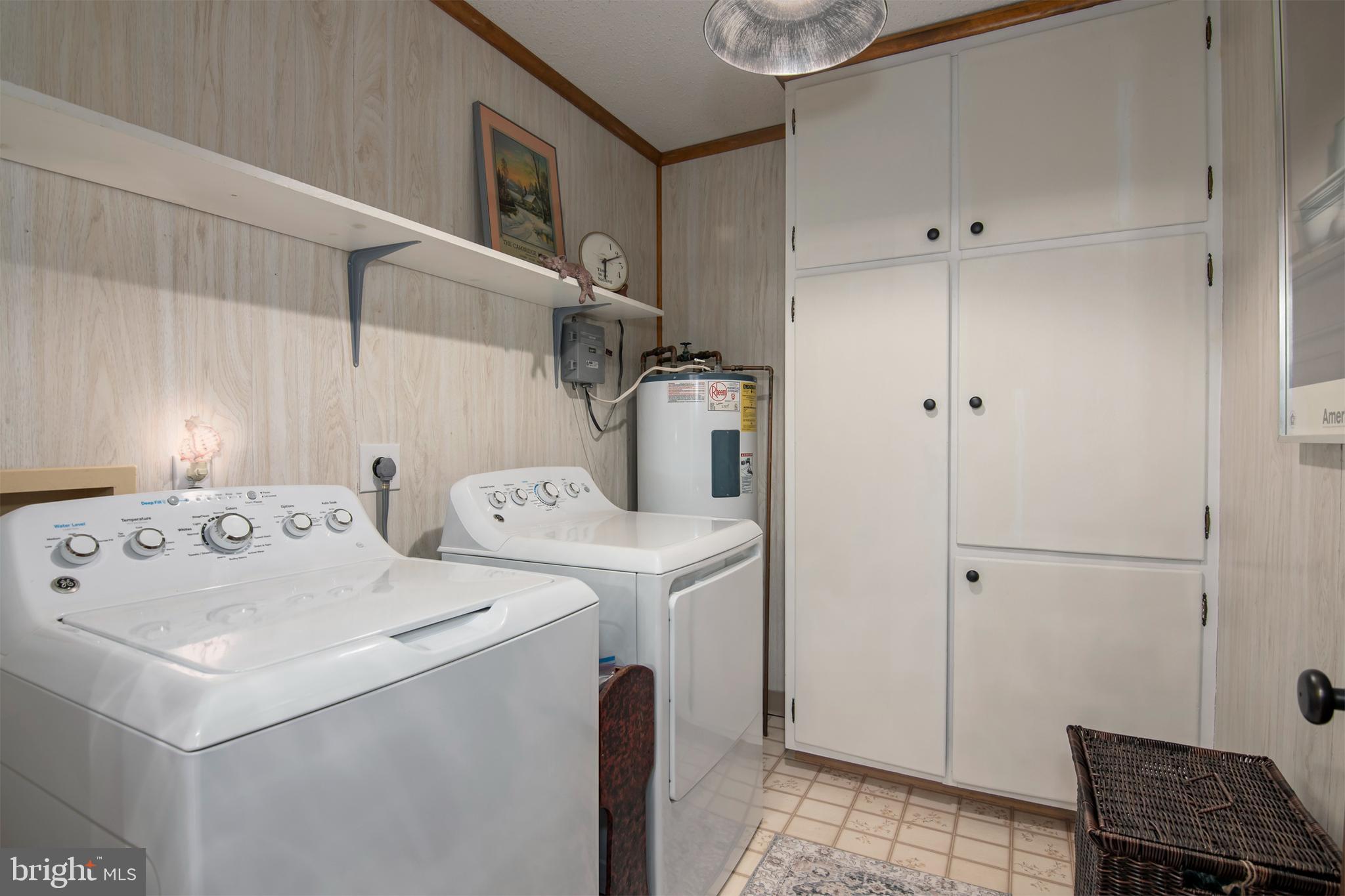 5529 Whitehall Road Cambridge, MD 21613 - Photo 34 of 41 a utility room with dryer and washer