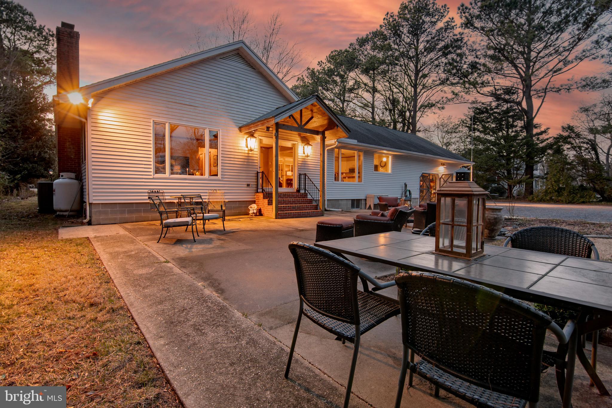 5529 Whitehall Road Cambridge, MD 21613 - Photo 7 of 41 Wonderful Lighting