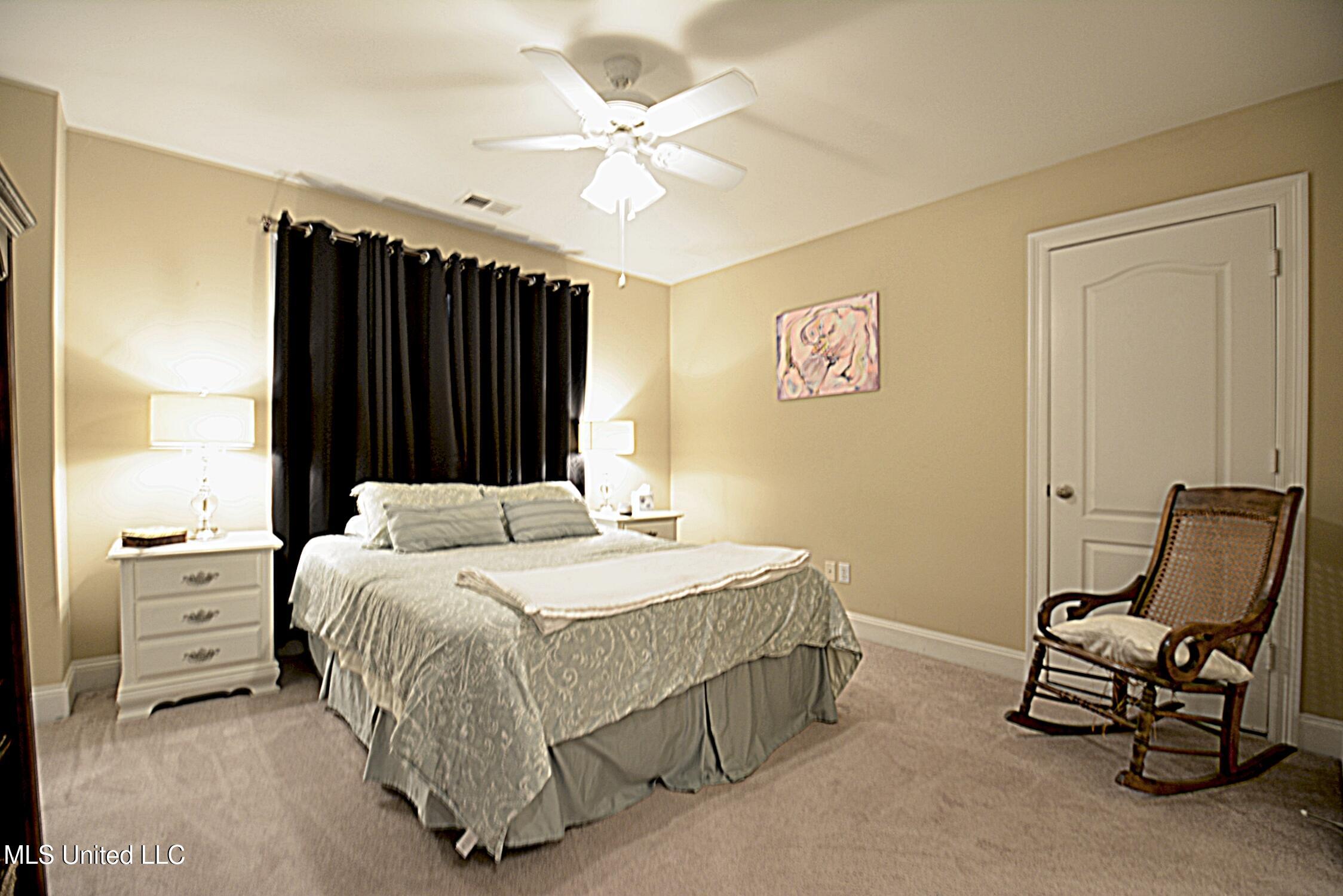 4051 Misty Oaks Lane Nesbit, MS 38651 - Photo 27 of 39 Bedroom 3