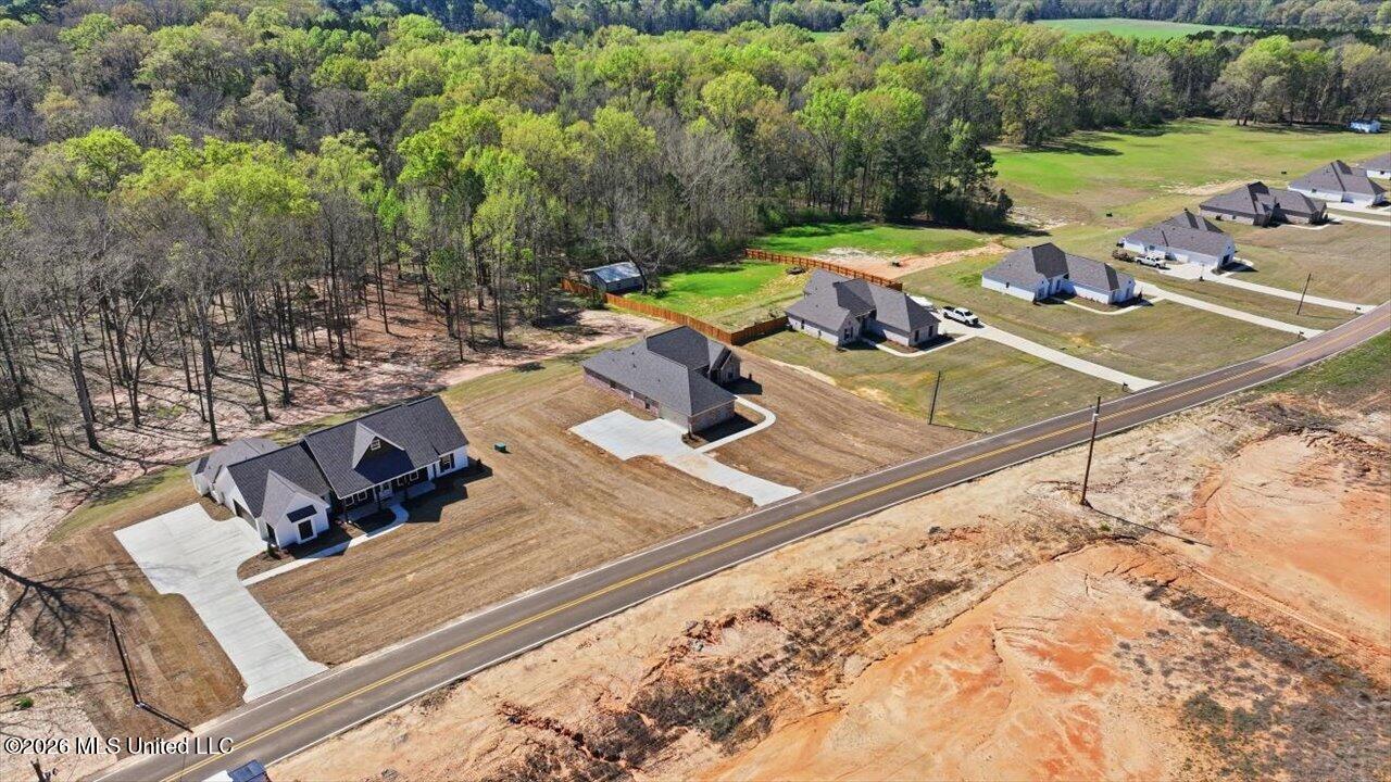 939 Mullican Road Florence, MS 39073 - Photo 46 of 66 46-939 Mullican Rd _ Home Tours MS