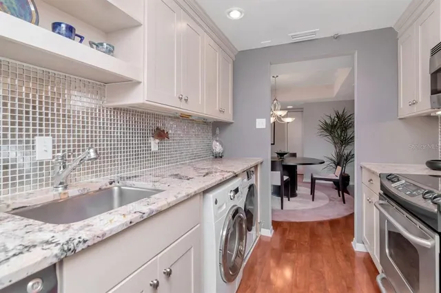 $359,000 | 3211 West Swann Avenue, Unit 410, Tampa, FL 33609