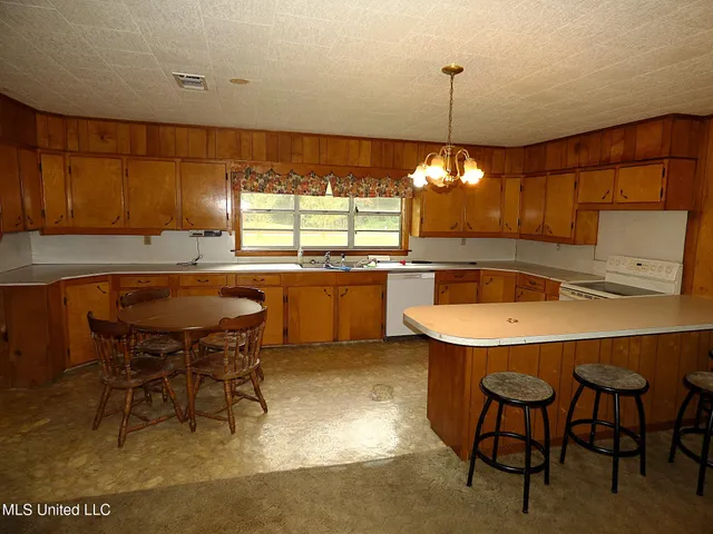 $125,000 | 6121 Gibson Road, McComb, MS 39648