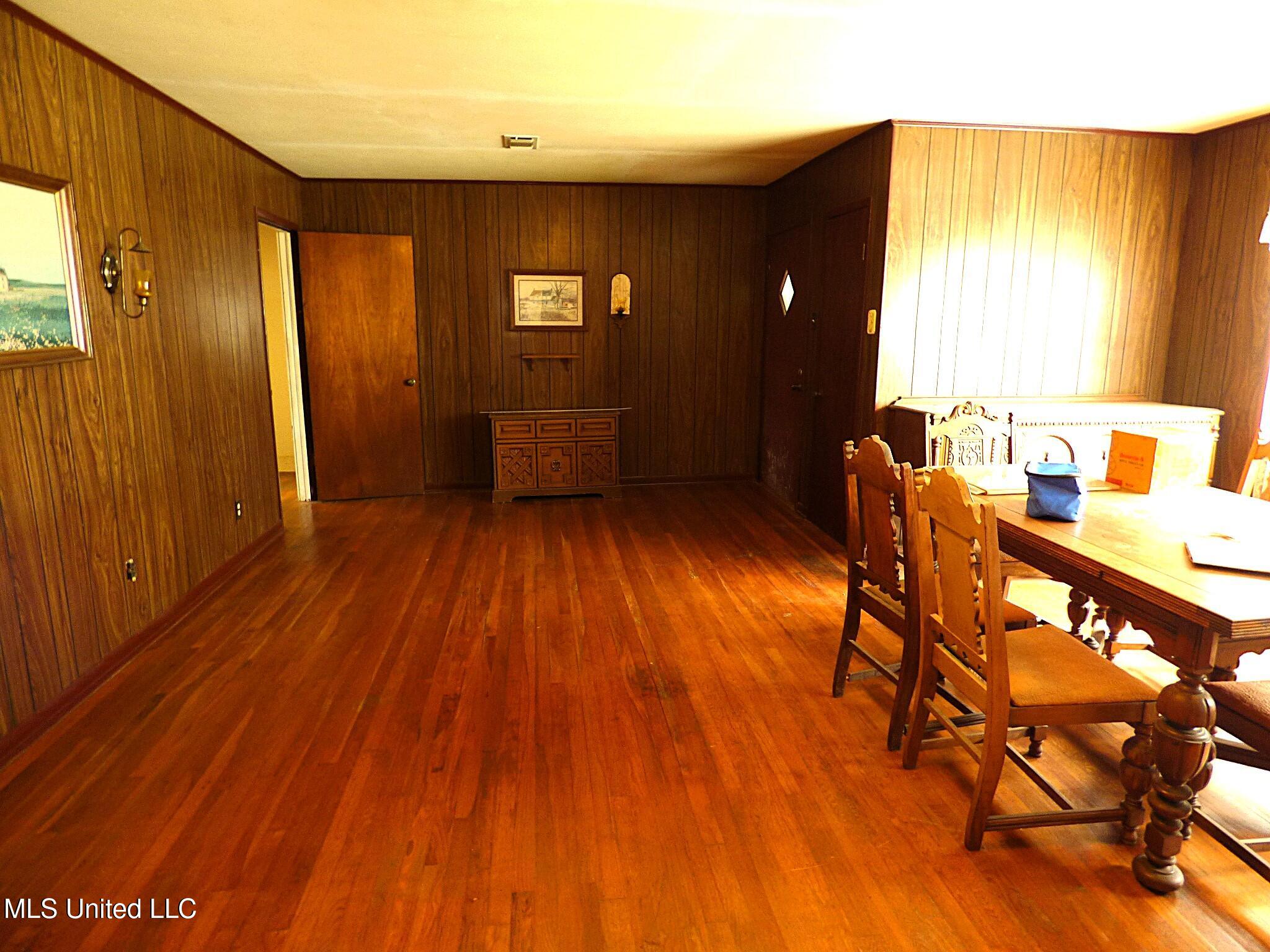 6121 Gibson Road McComb, MS 39648 - Photo 5 of 10 P1330661