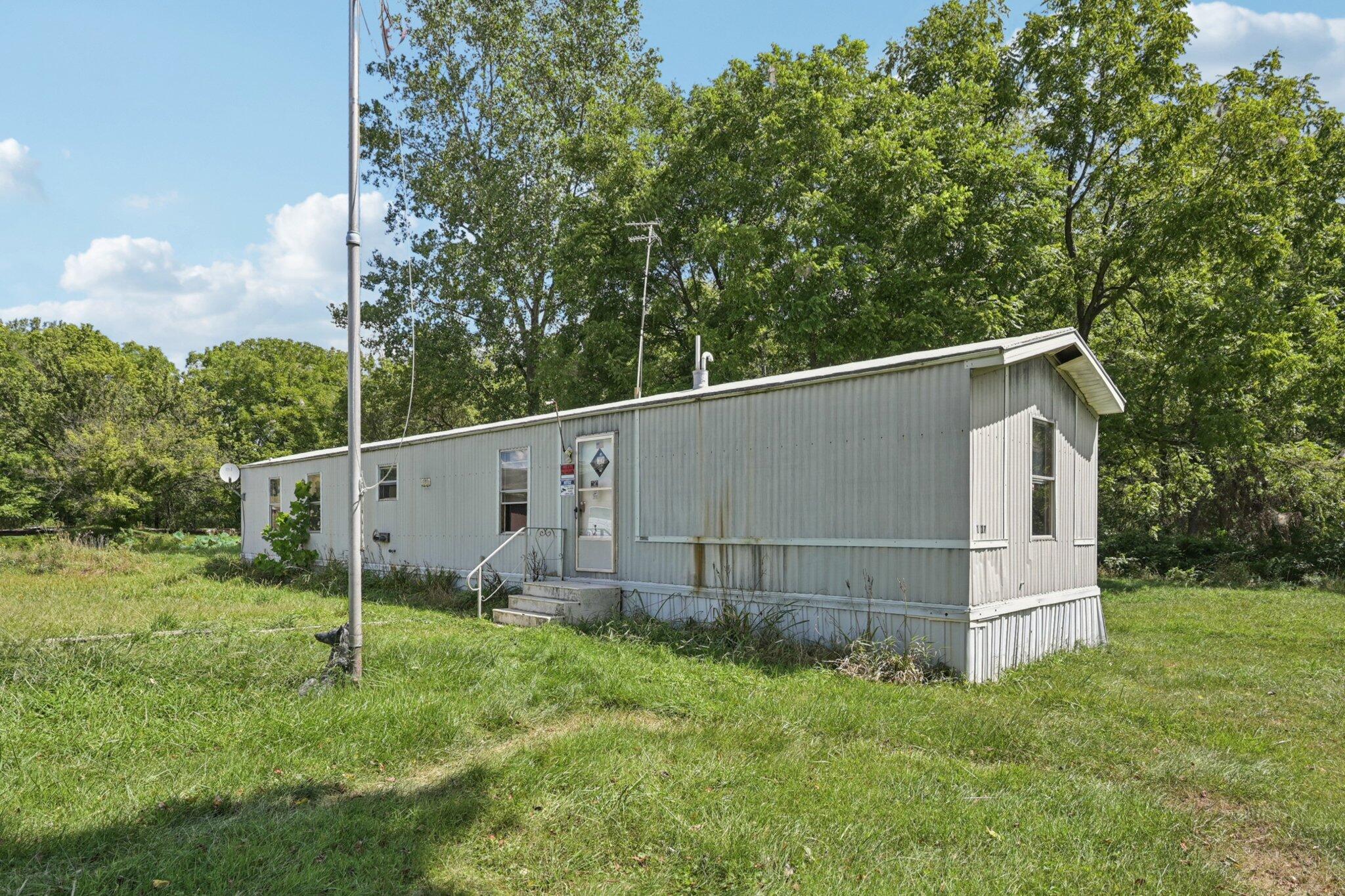 8520 Purity Road Northeast St. Louisville, OH 43071 - Photo 21 of 35