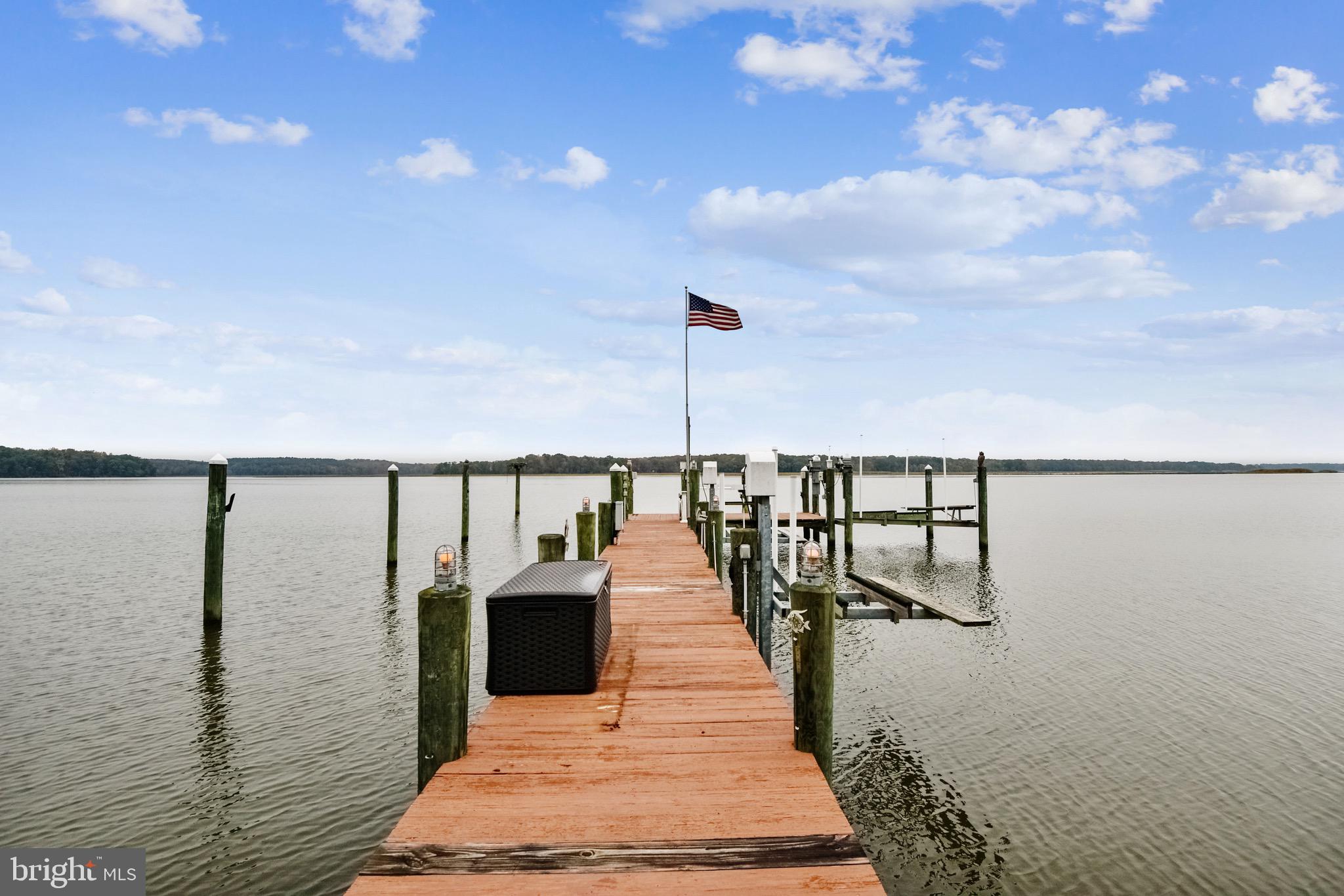 4860 Friendship Acres Road Nanjemoy, MD 20662 - Photo 80 of 102 Pier with 10k lb boat lift, water, electric