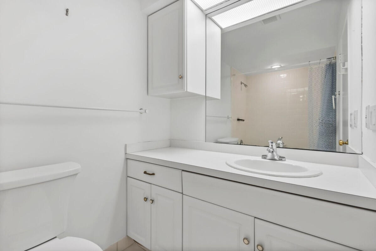 4726 Southeast Capstan Avenue, Unit 4 Stuart, FL 34997 - Photo 10 of 23 10