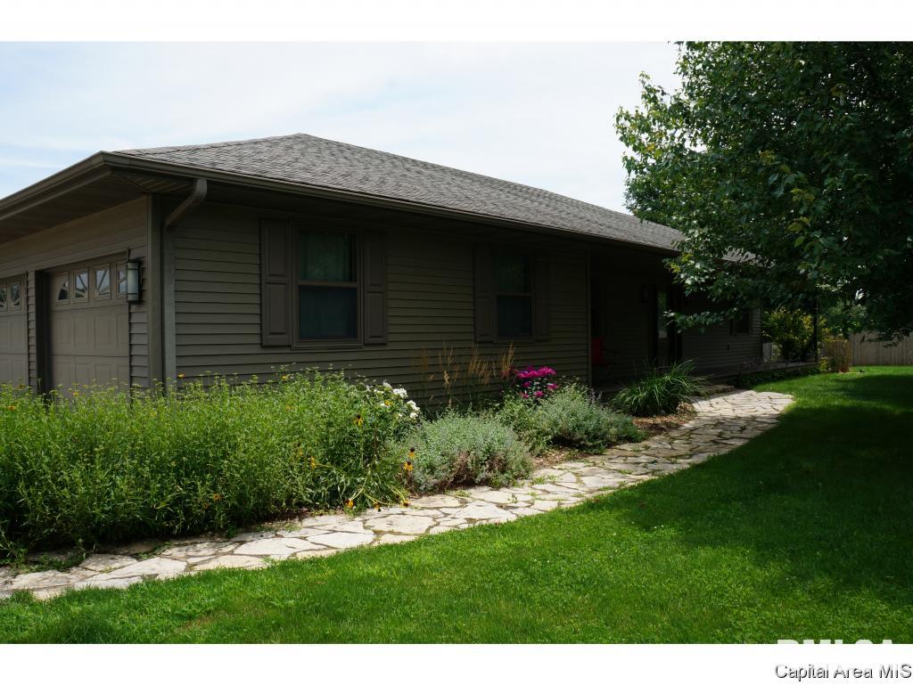 6040 Iron Bridge Road Chatham, IL 62629 - Photo 24 of 33