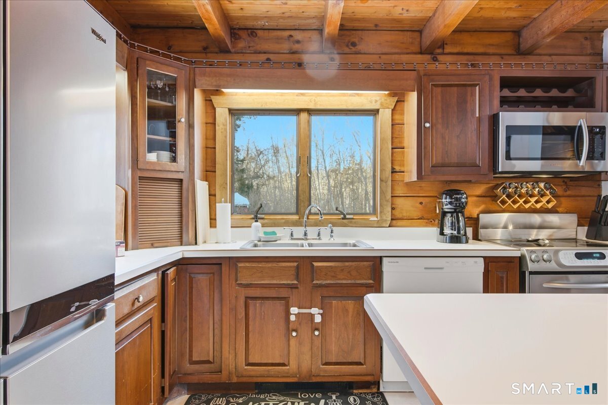 32 Krug Road Preston, CT 06365 - Photo 2 of 40