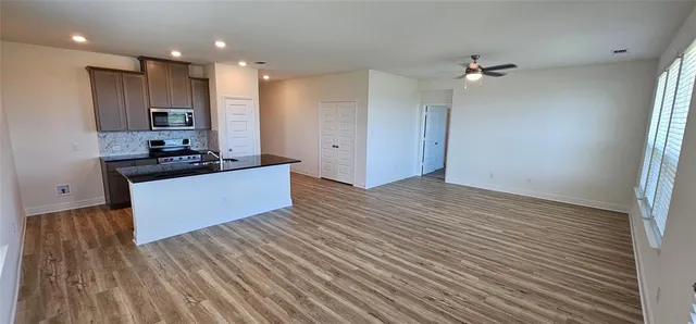 $2,100 | 461 Princewood Drive, Princeton, TX 75407