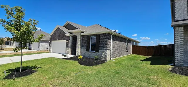 $2,100 | 461 Princewood Drive, Princeton, TX 75407