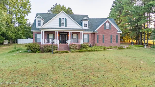 $405,000 | 19 Peel Lane, Holly Springs, MS 38635