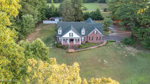$405,000 | 19 Peel Lane, Holly Springs, MS 38635