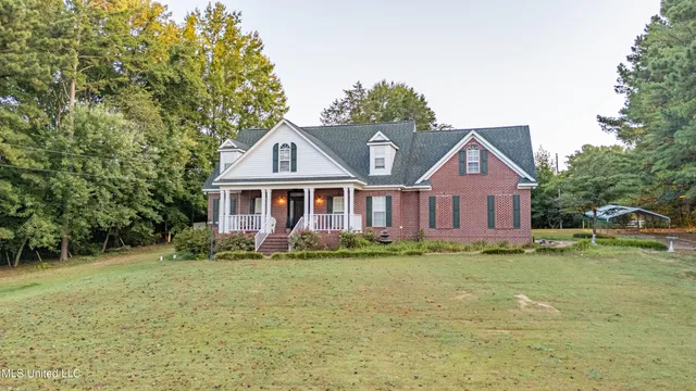 $405,000 | 19 Peel Lane, Holly Springs, MS 38635