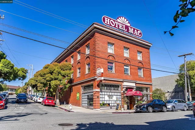 a outdoor view of swimming pool with a outdoor seating