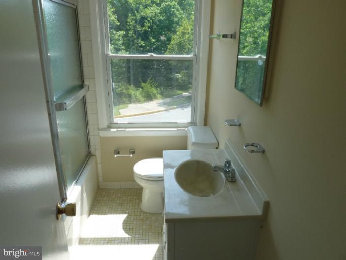 8300 Stillmeadow Road, Unit 1A Baltimore, MD 21236 - Photo 11 of 25 Bath