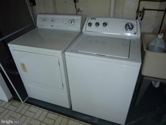 8300 Stillmeadow Road, Unit 1A Baltimore, MD 21236 - Photo 7 of 25 Laundry