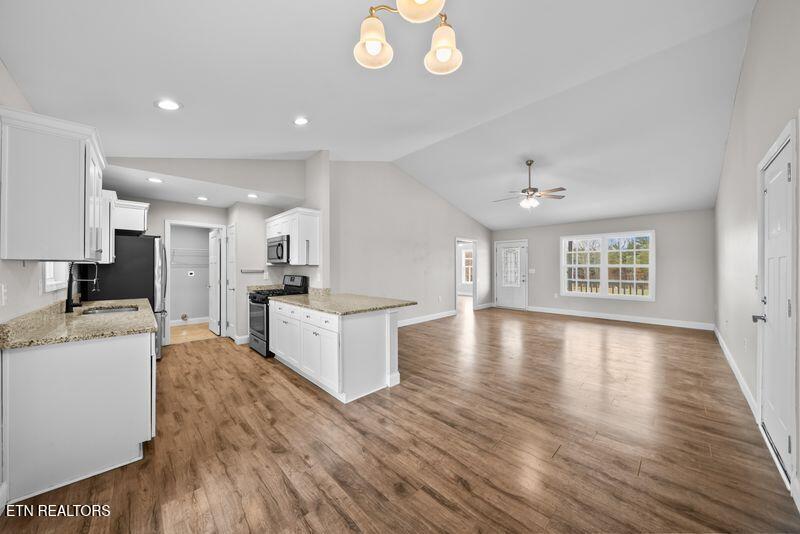 13 Patrick Drive Crossville, TN 38555 - Photo 12 of 44 5lWK4-gA