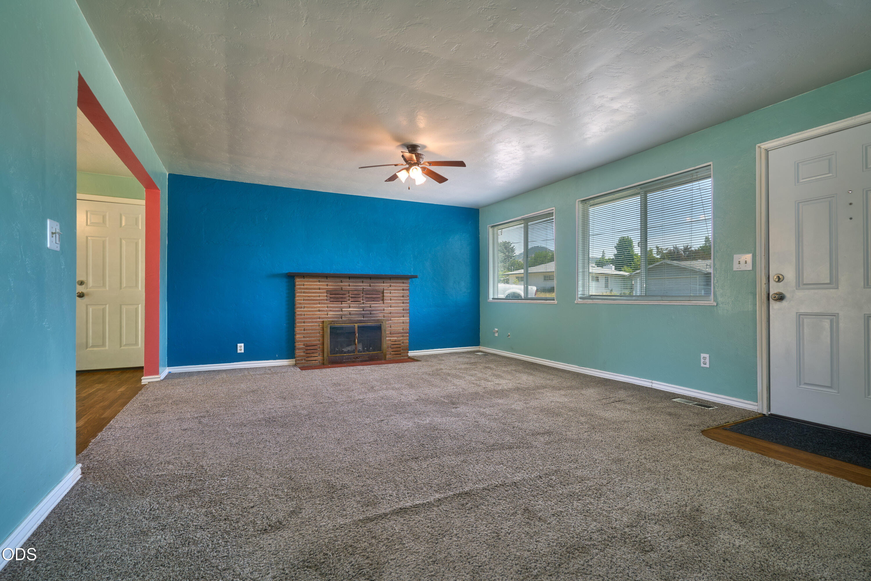 340 Sutter Avenue Medford, OR 97504 - Photo 5 of 27