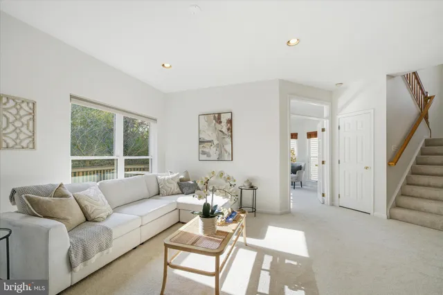 $1,150,000 | 3116 White Daisy Place, Fairfax, VA 22031