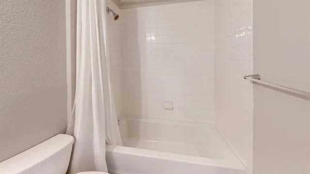 $1,975 | 7640 Parade Drive, Aubrey, TX 76227