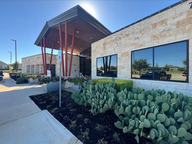 $1,975 | 7640 Parade Drive, Aubrey, TX 76227